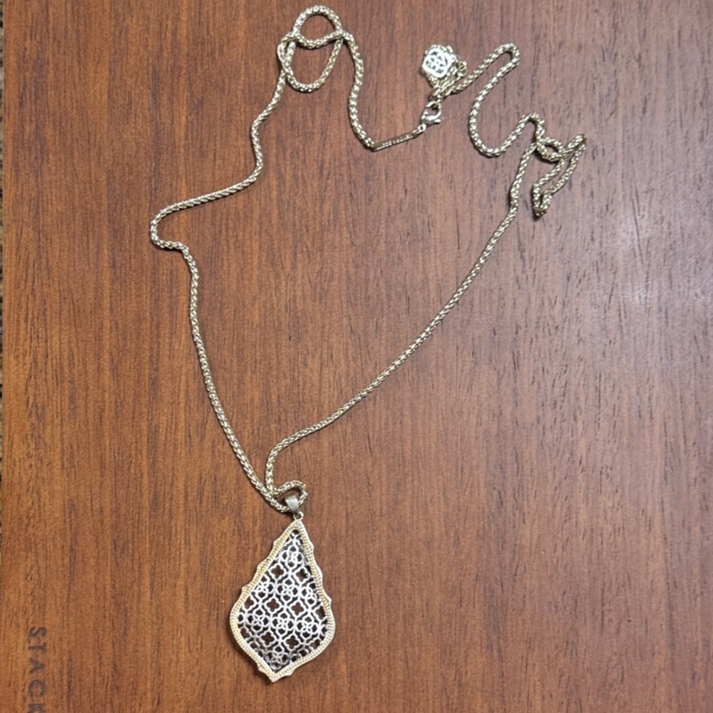 Kendra Scott Gold Filigree Pendant Necklace